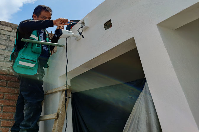 INTALACIÓN DE CÁMARAS  DE SEGURIDAD ANÁLOGAS (CCTV)